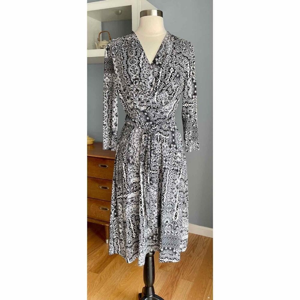 Blue Illusion Monochrome Print Jersey Knit Front Waist Wrap Tie Dress